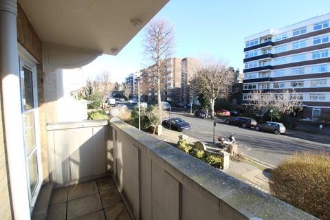 2 bedroom flat to rent, Eaton Gardens, Hove, BN3