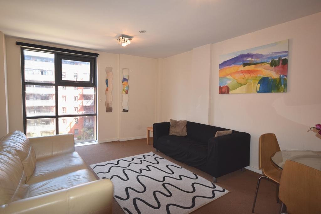 City Gate 2, Manchester, M15 4EB 1 bed apartment £925 pcm (£213 pw)