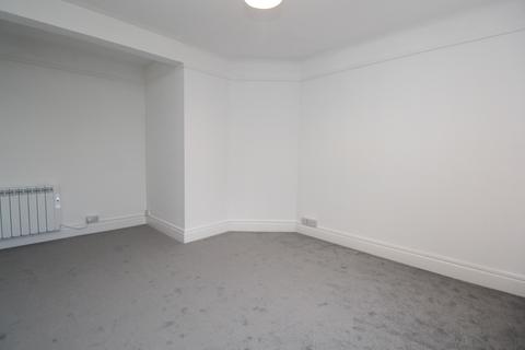 2 bedroom apartment to rent, Banks Road, Sandbanks