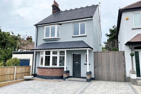 3 bedroom detached house to rent - Victoria Road, Southend-on-Sea