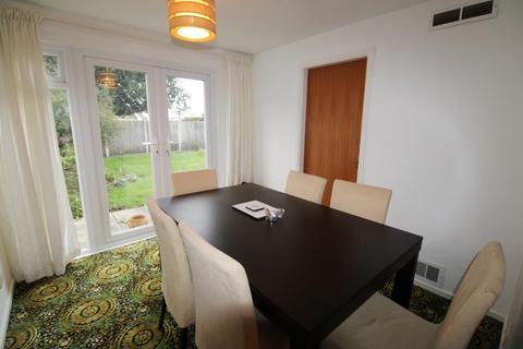 3 bedroom detached house to rent - Milford Close, West Moors BH22