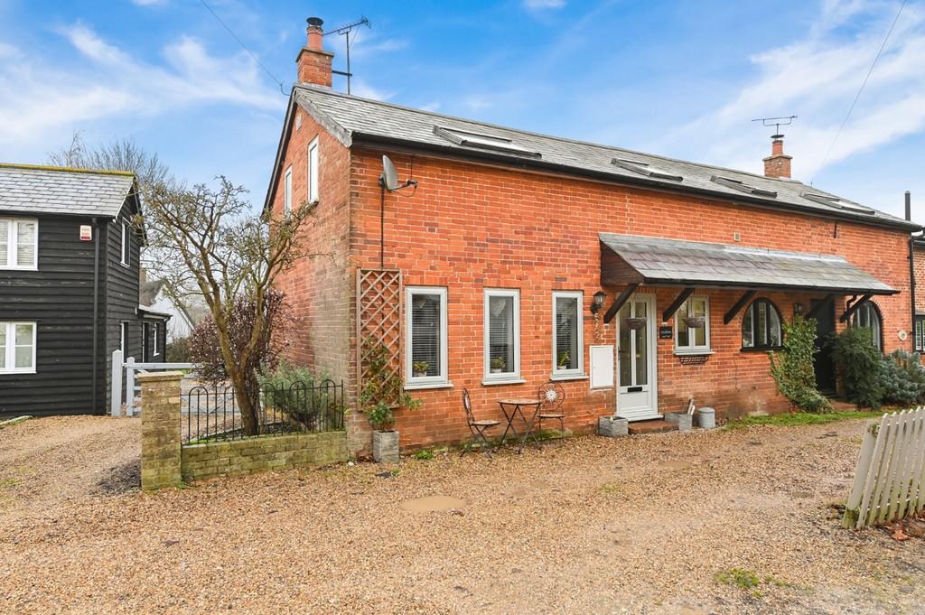 Dennington, Nr Framlingham, Suffolk 2 bed semidetached house £250,000