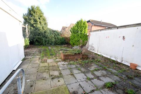 37 Birch Walk, Porthcawl, CF36 5AN