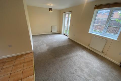 4 bedroom townhouse to rent, William Street, Newark