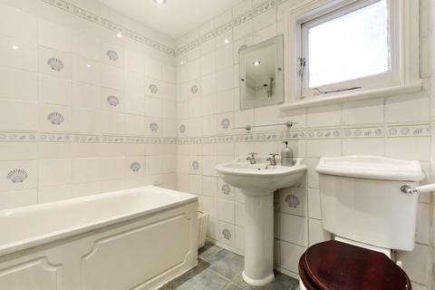 2a Forthbridge Road, London, SW11 5NY