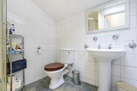 2a Forthbridge Road, London, SW11 5NY