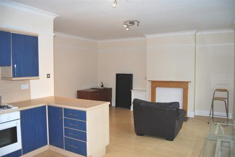 2 bedroom flat to rent - Devonshire Road, Palmers Green, London, N13
