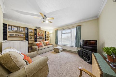 60 Brading Crescent, London, E11 3RR