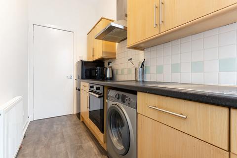 3 bedroom apartment to rent, 2/1, 100 Stratford Street, North Kelvinside, Glasgow, G20 8SF