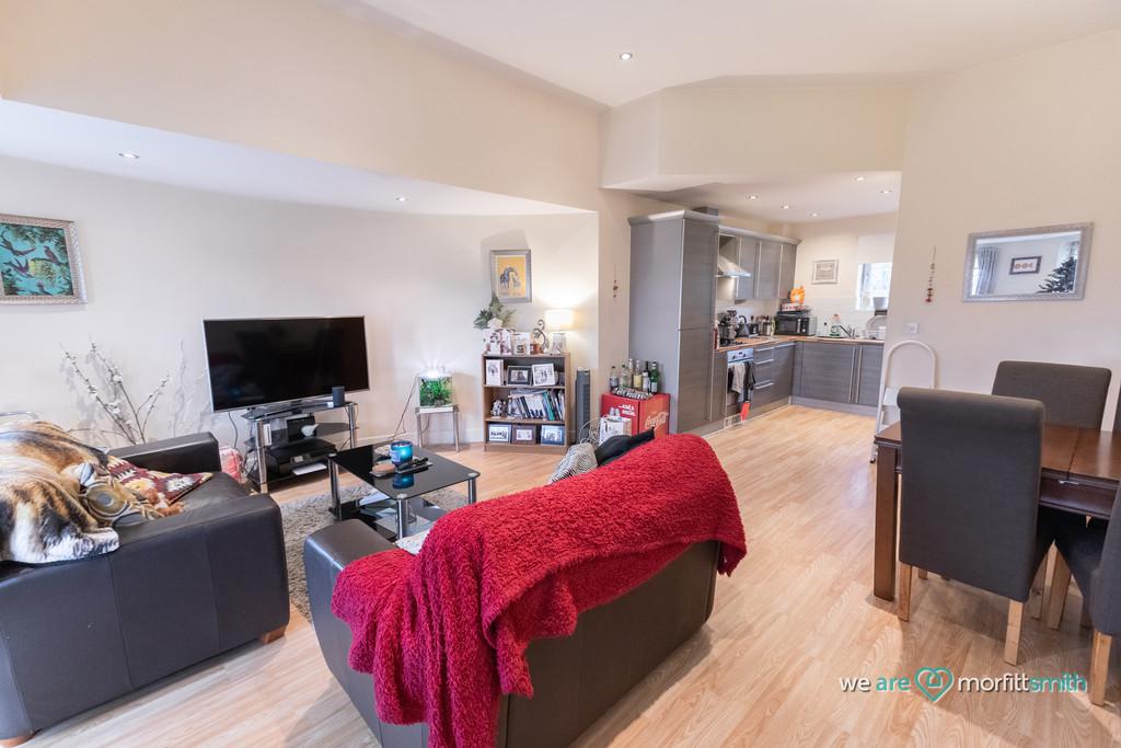 Holywell Gate, Holywell Heights, Wincobank, S4 8 AU Excellent Investment 2 bed apartment £