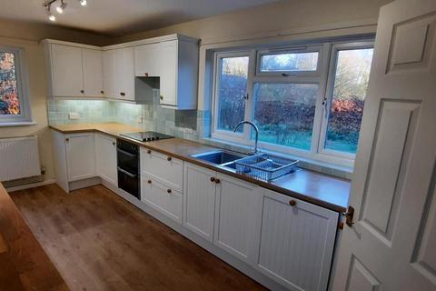 4 bedroom detached house to rent, Welland, Malvern, Worcestershire