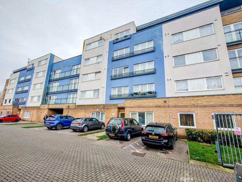 Bailey Close, West Thamesmead, London... 1 bed apartment £170,000