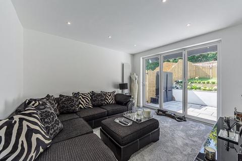 3 bedroom maisonette for sale, Foxley Lane, West Purley