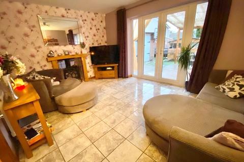 1 Pudsey Drive, Sutton Coldfield, B75 5EZ