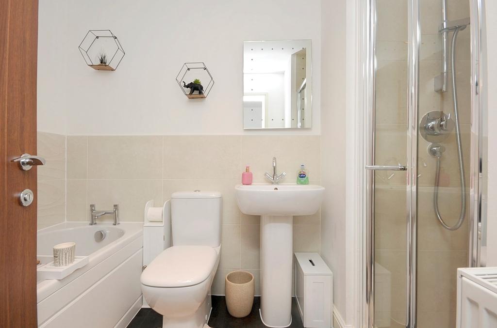 Prestwick Close, St Helens, WA9 3 bed townhouse £180,000