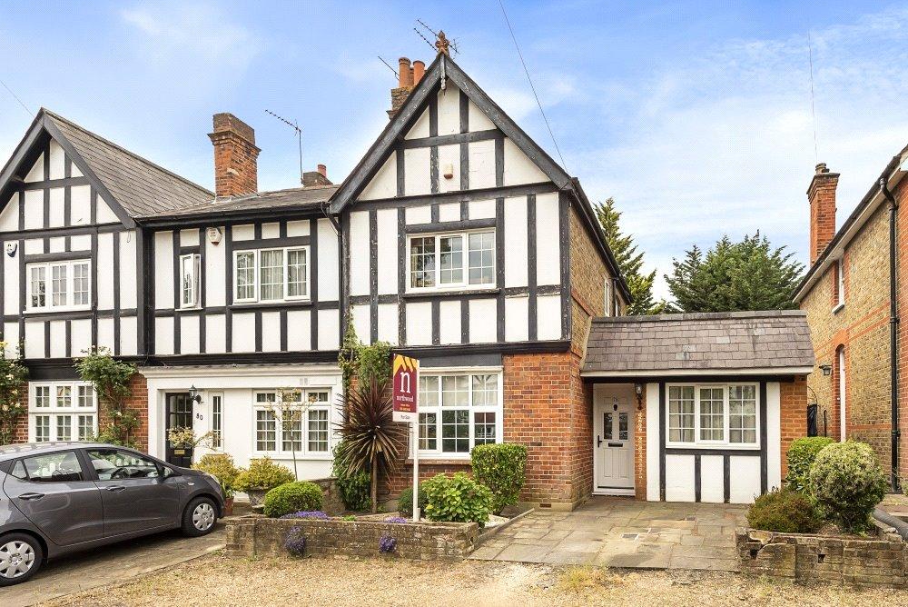 Dene Road, Northwood, Middlesex, HA6 2 bed end of terrace house £700,000