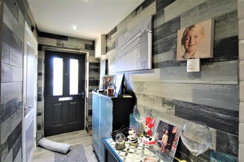 9 Fox Field Close, West Thurrock, Grays, RM20 3AQ