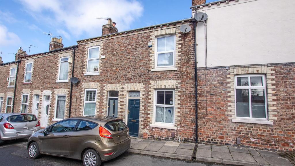 Windsor Street South Bank York 2 bed terraced house £850 pcm (£196 pw)