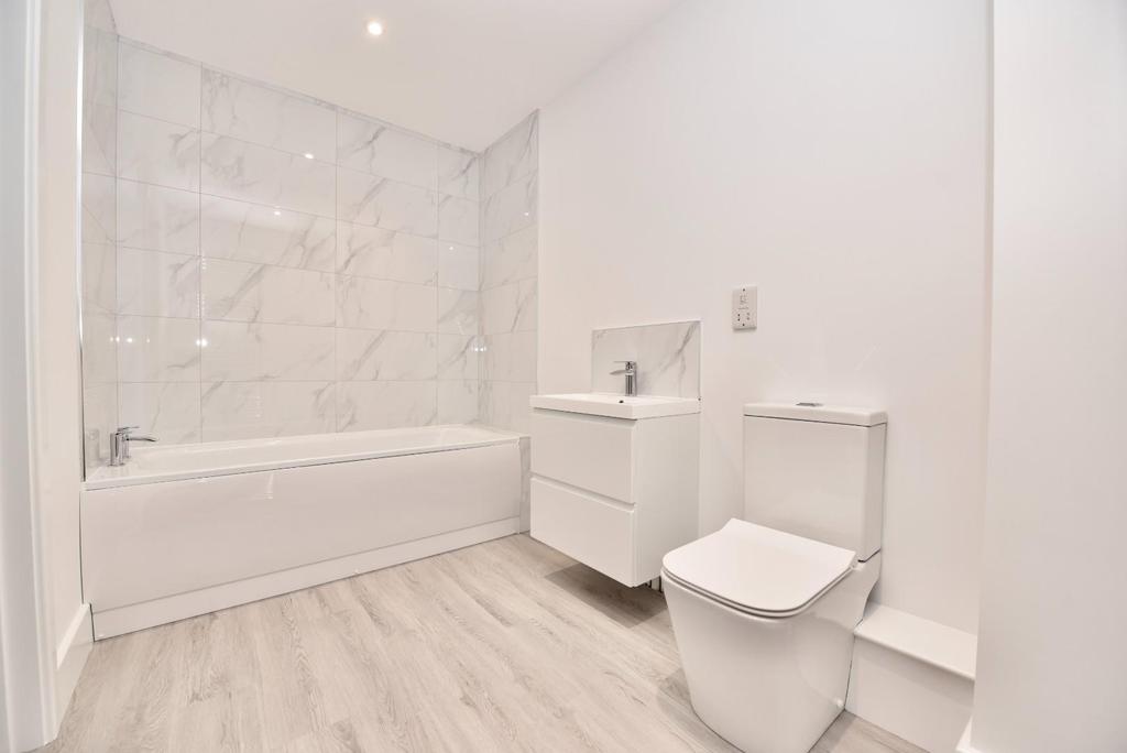 En-suite Bathroom