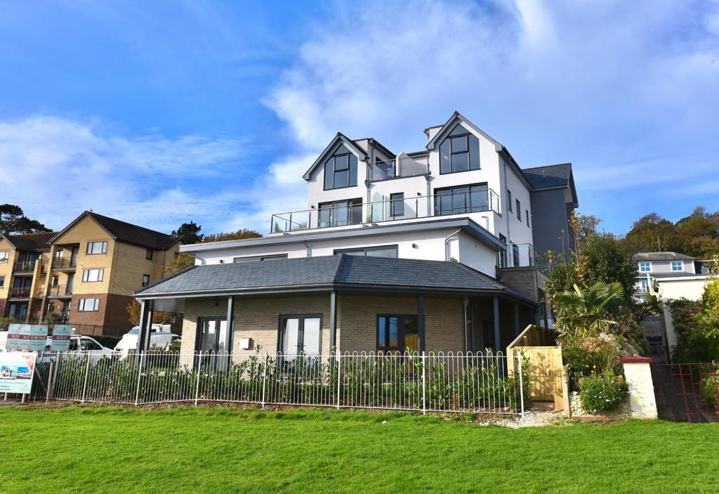 The Bayhouse Apartments