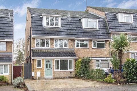 5 Knighton Close, Caversham, Reading, RG4 7SZ