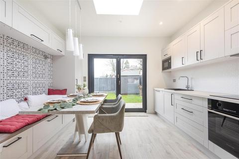 5 Knighton Close, Caversham, Reading, RG4 7SZ