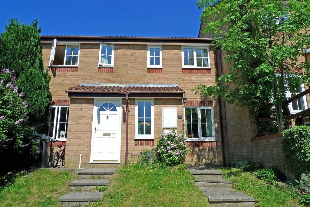 Colwell Gardens, Haywards Heath 2 bed terraced house £235,000