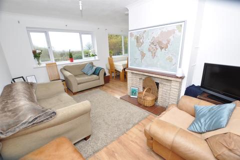 52 Ferry Road, Kidwelly, SA17 5EQ