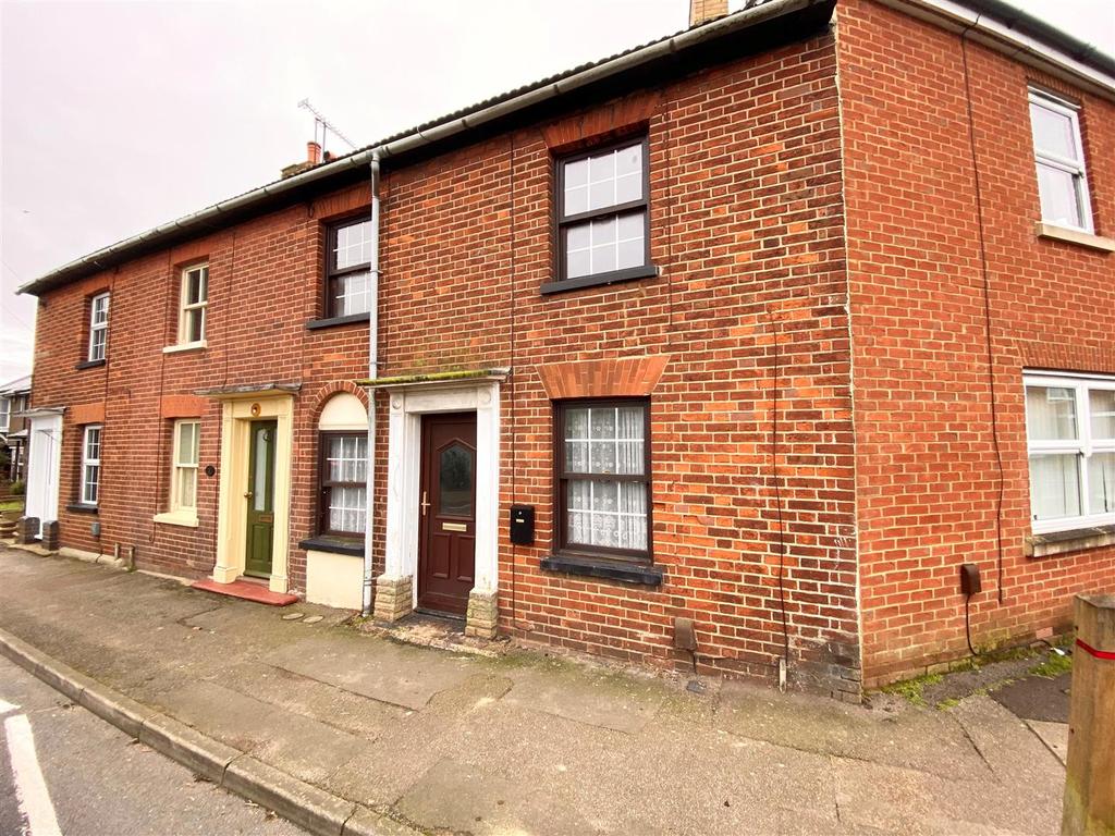 Leighton Road, Toddington, Dunstable 2 bed end of terrace house £895 pcm (£207 pw)