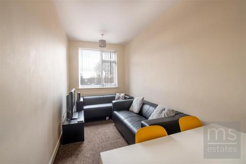 3 bedroom flat to rent - High Road, Beeston, Nottingham