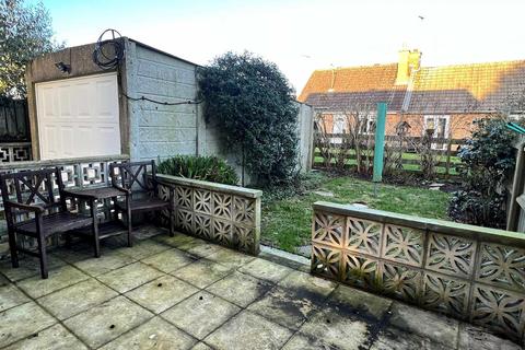 16 Croft Close, Market Weighton, York, YO43 3JU