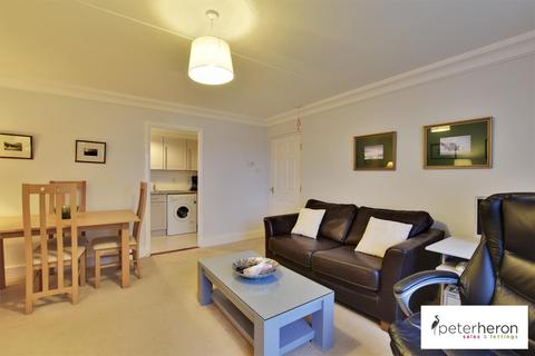2 bedroom apartment for sale - Altrincham Tower, Lakeside Village, Sunderland