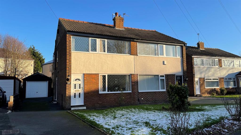 Thirlmere Gardens, Bradford 3 bed semidetached house £155,000
