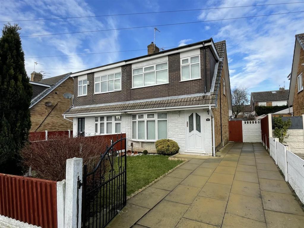 Gerrard Road, Billinge, WN5 7 3 bed semidetached house £750 pcm (£