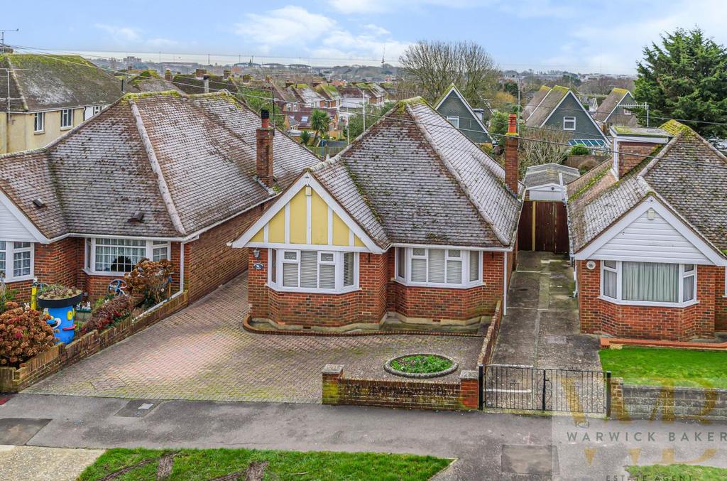Hawkins Road, ShorehamBySea 2 bed detached bungalow £499,950