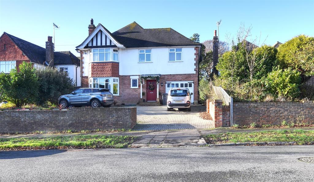 Knebworth Road, BexhillOnSea 4 bed detached house £725,000