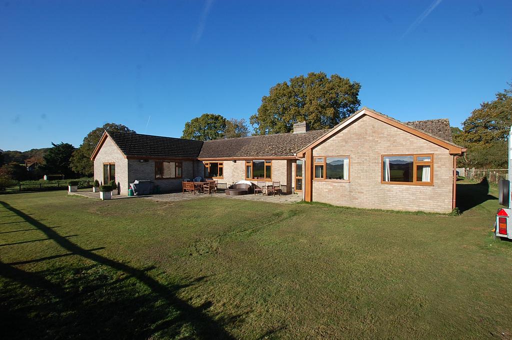 Curridge Green BERKSHIRE 5 bed detached house £1,700,000