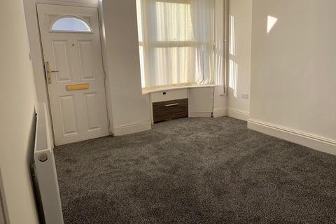 2 bedroom flat to rent - Alice Street, South Shields NE33