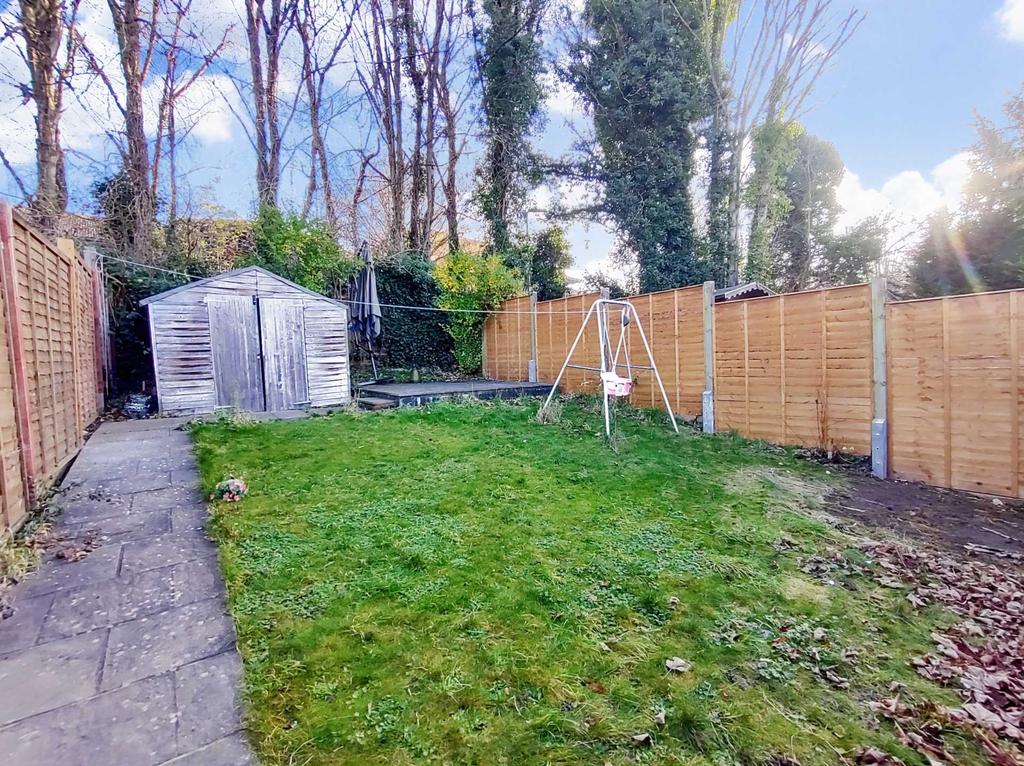 Maynard Road, Hemel Hempstead 2 bed for sale £260,000