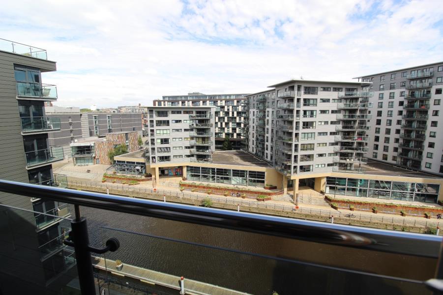 LA SALLE, CHADWICK STREET, LEEDS, 1 bed apartment £775 pcm (£179 pw)