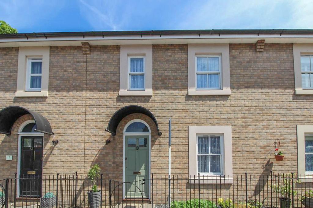 Ben Sainty Court, Witham, CM8 2 bed terraced house £265,000