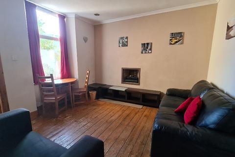 2 bedroom flat to rent - Lochalsh Road, Inverness, IV3