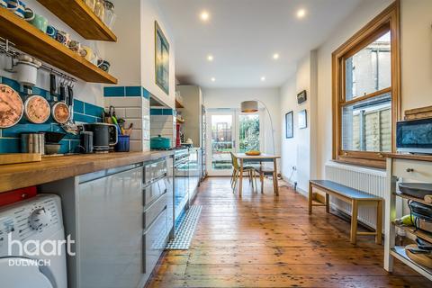 59 Stuart Road, London, SE15 3BE