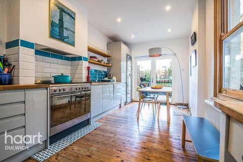 59 Stuart Road, London, SE15 3BE