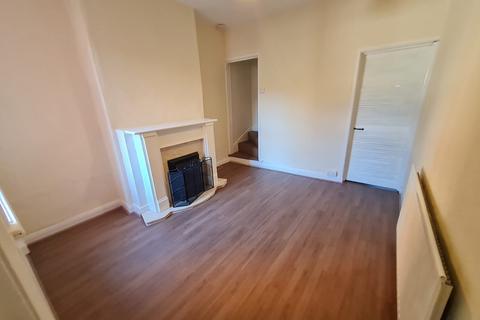 3 bedroom terraced house to rent, Reddings Lane, Birmingham B11