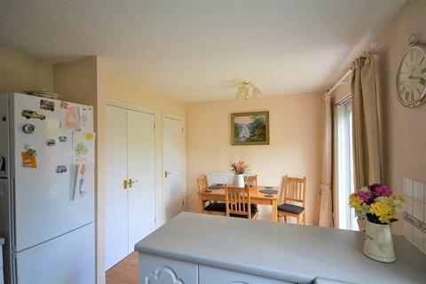38 Allen Close, Cardiff, CF3 5DH