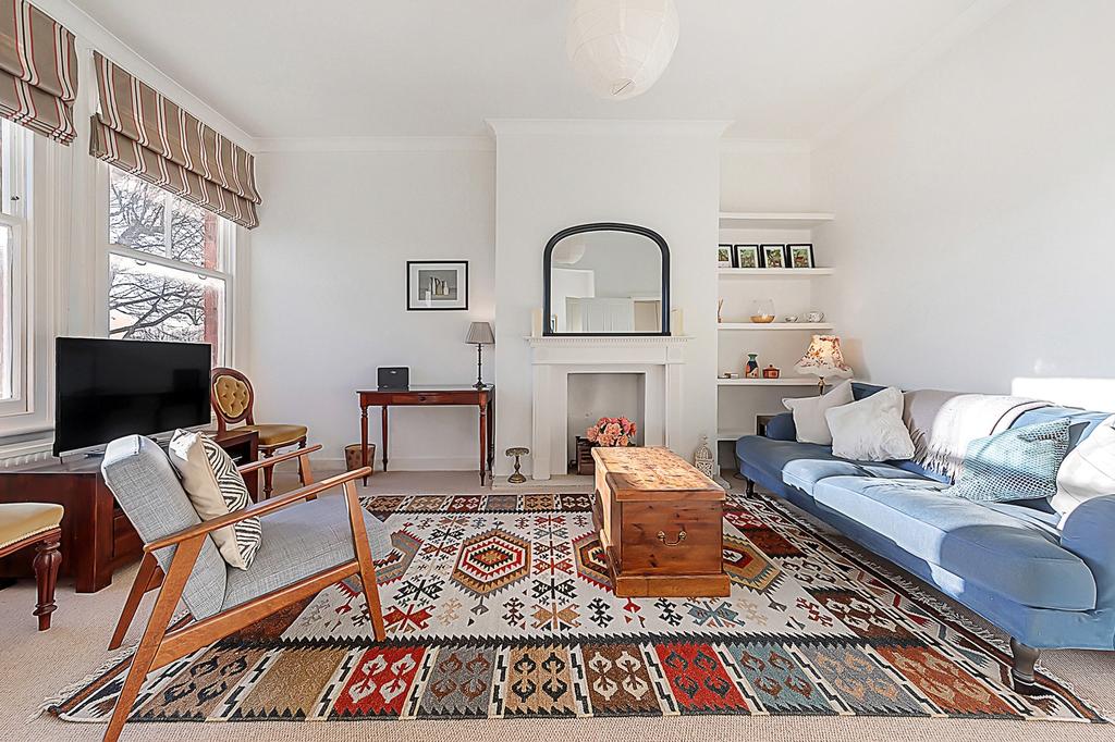 Mansions, London, SW6 2 bed flat £2,500 pcm (£577 pw)