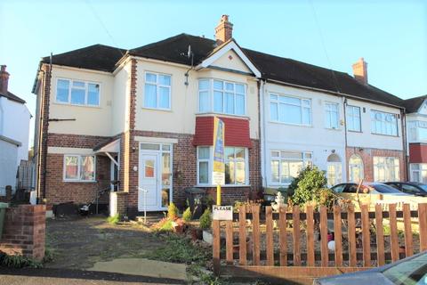70a Penderry Rise, London, SE6 1HA