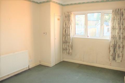 70a Penderry Rise, London, SE6 1HA