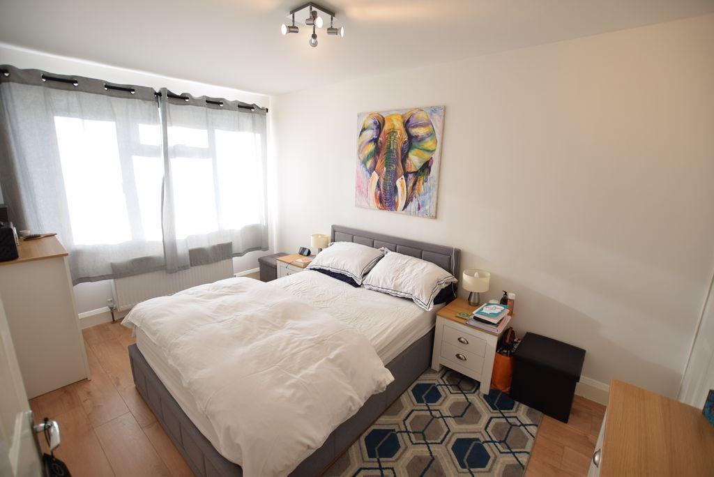Bedroom 2 (Double)